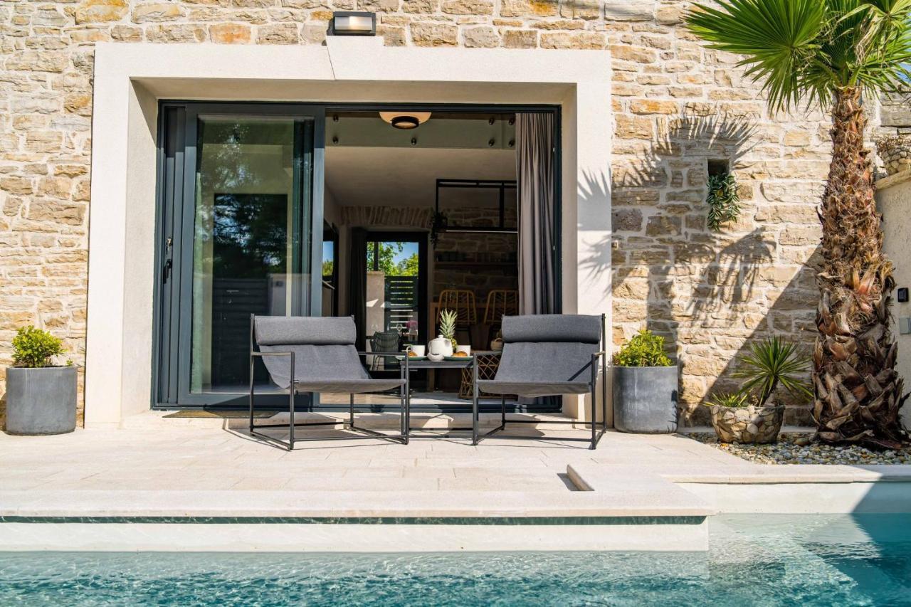 Stone House With Pool Poeta Villa Pridraga Eksteriør bilde