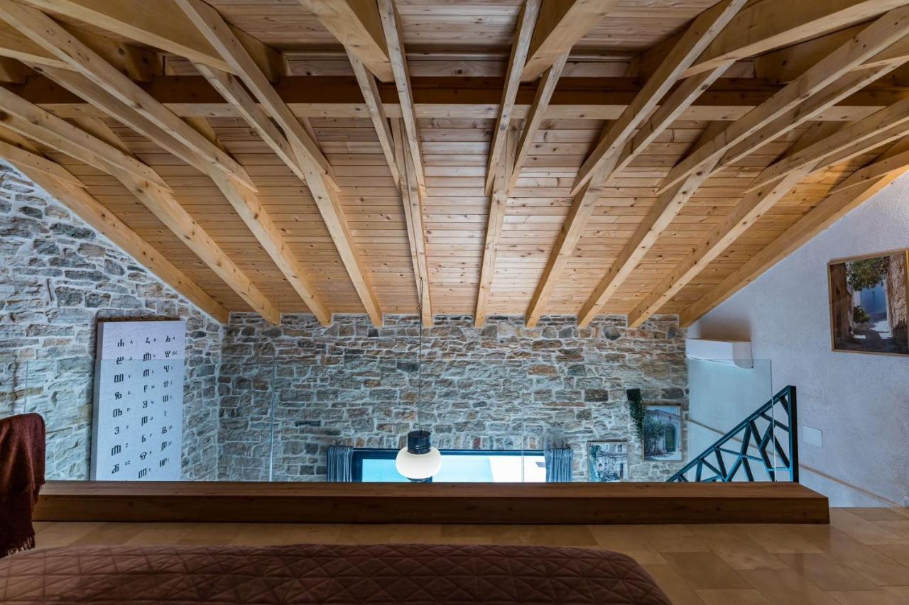 Stone House With Pool Poeta Villa Pridraga Eksteriør bilde